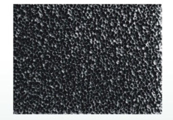 El material de espuma de carbono activado tiene buena resistencia y baja resistencia al flujo de aire